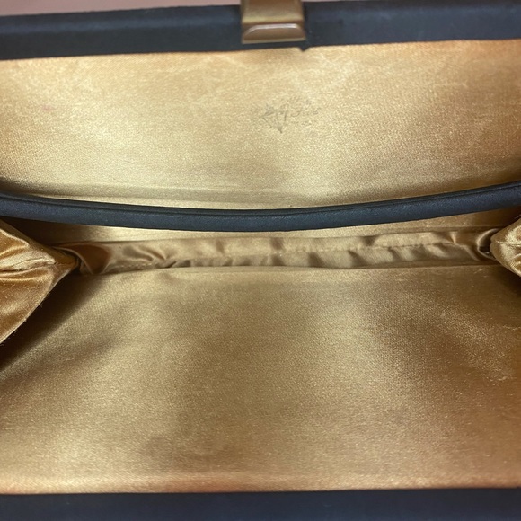 Vintage Clutch - Picture 5 of 6